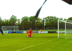 Parkhout knokt zich in Woudenberg naar veilig punt en blijft in de tweede klasse