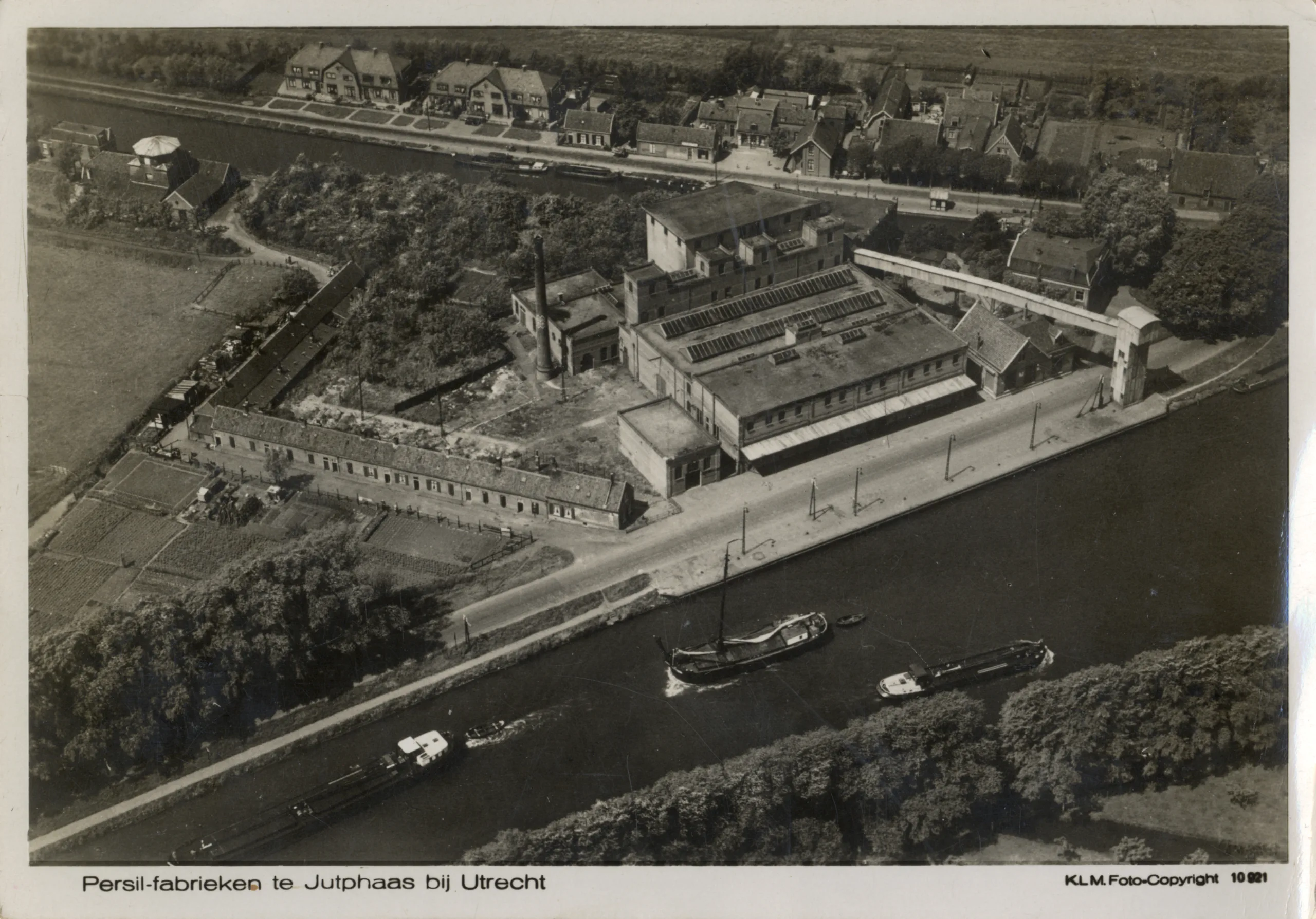 Luchtfoto Persilfabriek