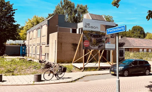 Eén bezet kantoorpand zet bouw van 15 woningen in Rijnhuizen op pauze