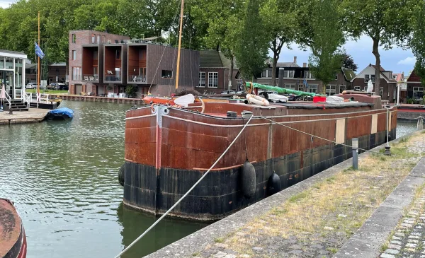 Zeldzame baquet de Charleroi Dumas te zien bij Museumwerf Vreeswijk in Nieuwegein