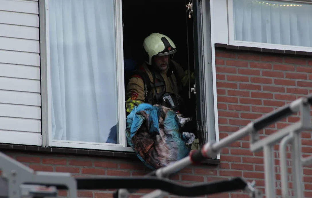 Bank vat vlam Olsterveste