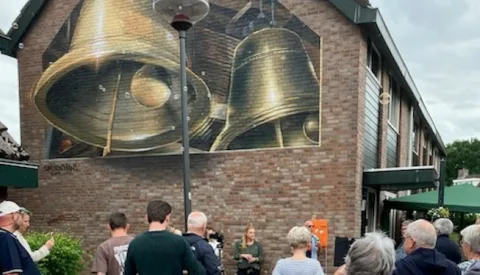 Nieuwe muurschildering aan de Beiaard officieel ingeluid