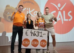 Brugklassers Cals College halen € 4.631 op voor onderzoek naar kinderkanker