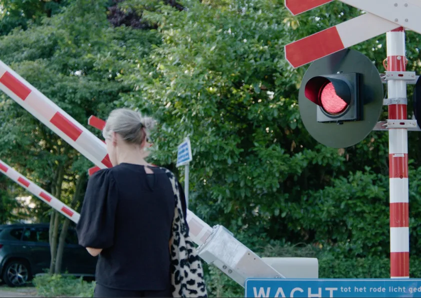 Eindelijk overwegbomen bij tramovergang Koekoekslaan